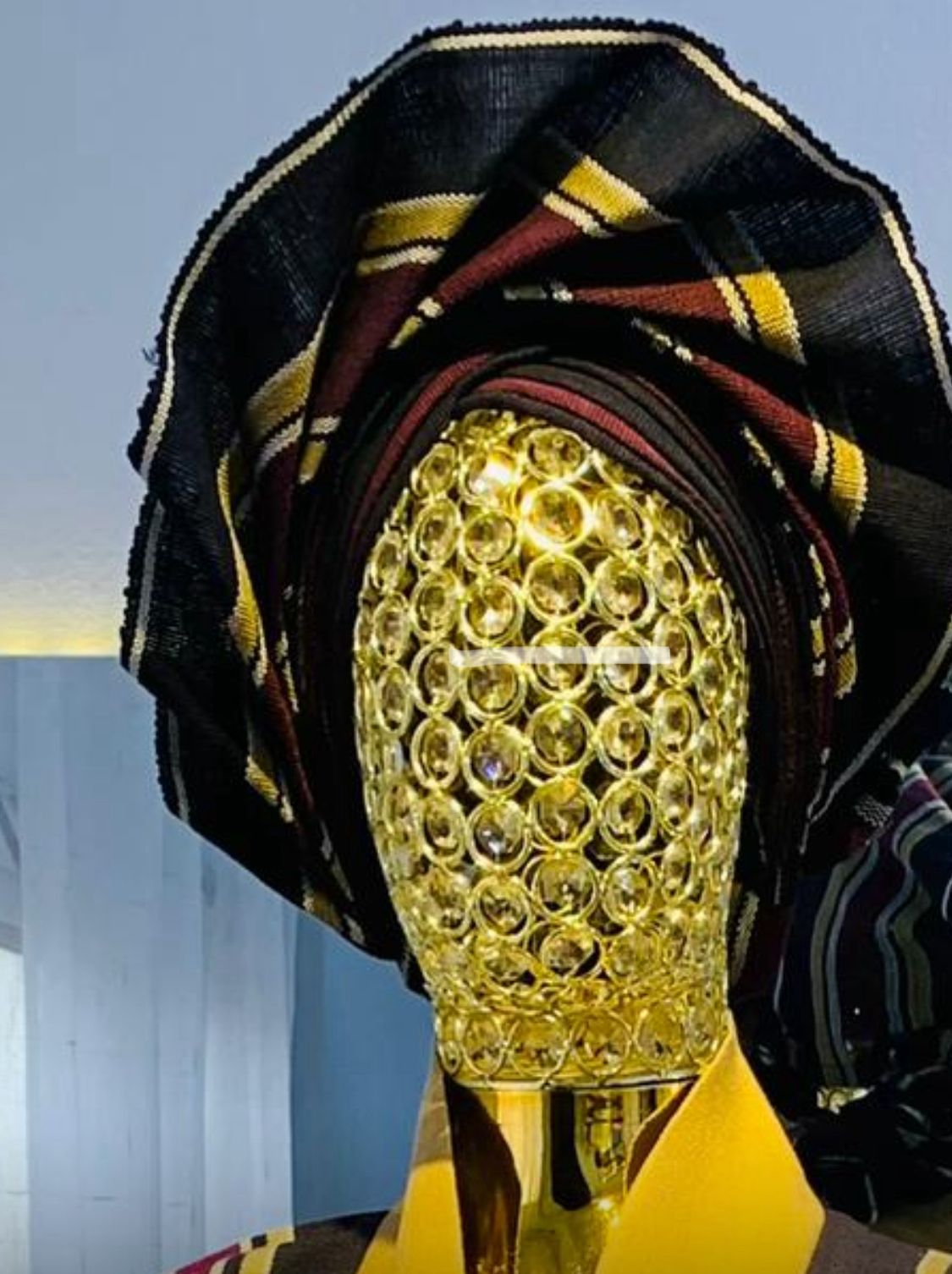 Gele Only